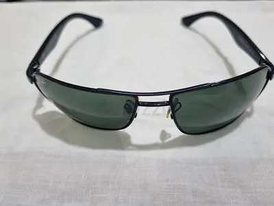 Original Ray-Ban RB3492 Sunglasses - Polished Black - Excellent Condition, urgent sell