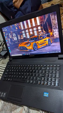 Lenovo laptop core i5 8gb/250gb 15