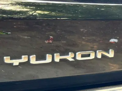صورة مصغرة 12 لـ 2022 GMC YUKON
