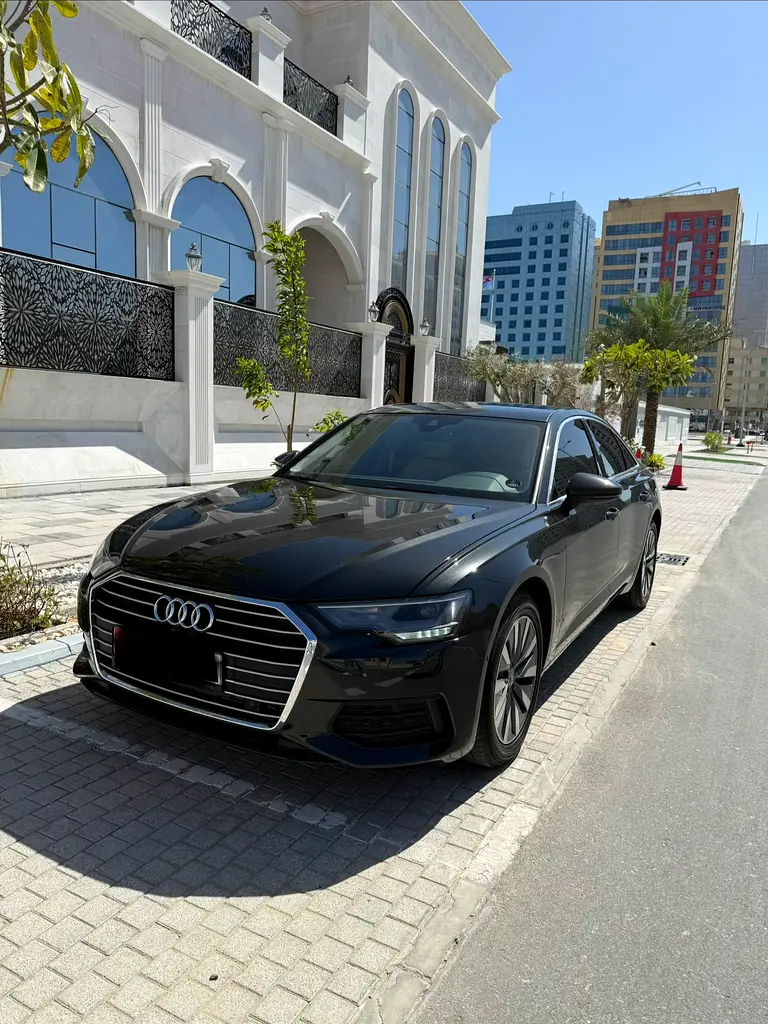 Audi A6 2020 — photo 1 of 12