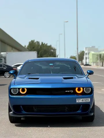 DODGE CHALLENGER NEAT AND CLEAN CAR FOR SALE