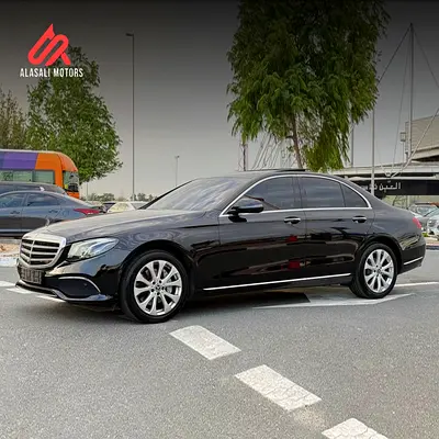 Mercedes Benz E-300 2018 V4 2.0cc Imported from Korea Gcc  specifications
