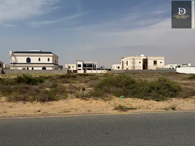 للبيع في الشرقة  منطقة البليدة  قطعة ارض سكني استثماري مساحتها2471قدم  تملك حر لجميع الجنسيات العربية