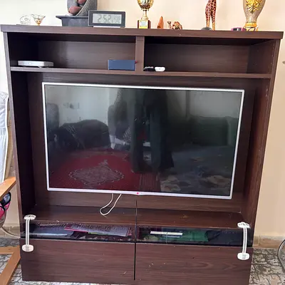 Tv unit