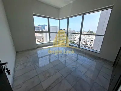 Spacious 3BHK + Maid’s Room | Parking | Prime Al Khalidiyah Location