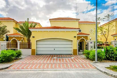 Single Row | Upgraded Villa | Legacy Nova