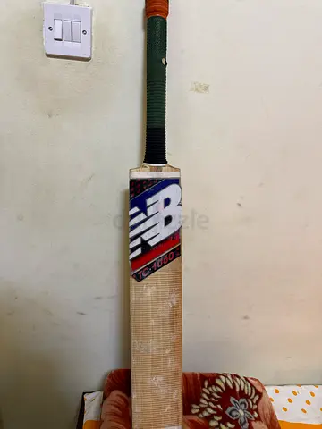 Used cricket bat 100% original very good bat for match fully knocked very good punch