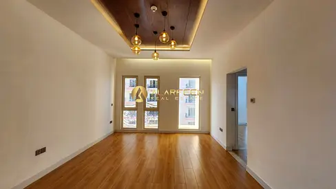 Upgraded 1BR| Pool and Canal View| Ready to Move