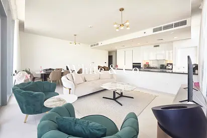 UNFURNISHED | Corner Unit | Downtown View