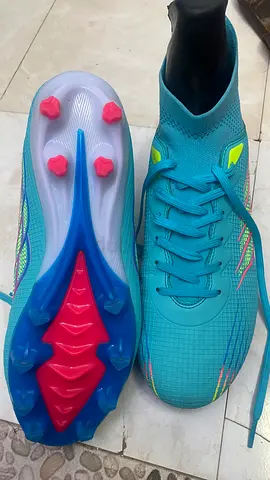Football shoes