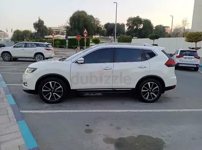 Nissan Xtrail 2019 SL (Full option). Low mileage