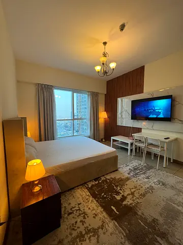 Golf course view en-suite Room in Marina- No commissions