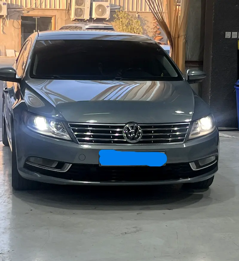Volkswagen CC 2013 — photo 1 of 11