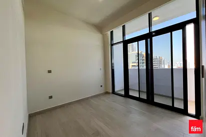 Stunning ,High Floor, Spacious, Rented, Pool View
