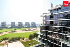 Up to 12 Cheques | Partial Golf | Spacious