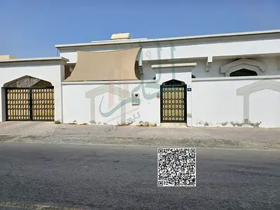 ✨ فرصة سكنية مميزة للعائلات فقط – الروضة 3 ✨  هل تبحث عن بيت واسع، مريح، وفي موقع حيوي يجمع بين الهدوء وقرب الخدمات؟ نقدم لكم هذا العقار المميز للإيجا