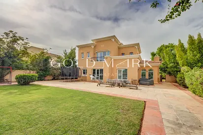 Vacant May | Large Plot | Type 16