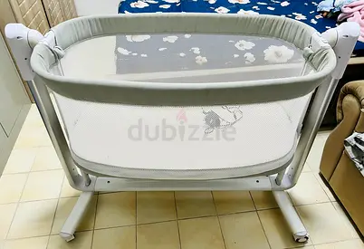 Giggles baby bedside cradle