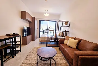 Furnished | Chiller Free | Near Mall | Near Exit