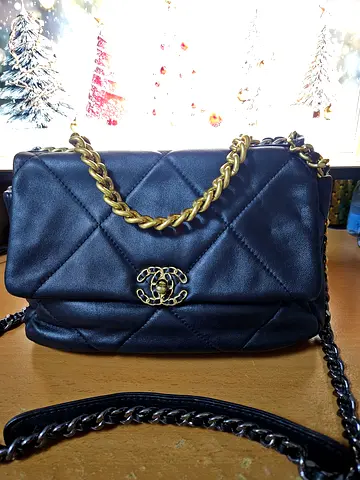 Preloved Chanel 19 Shoulder Bag
