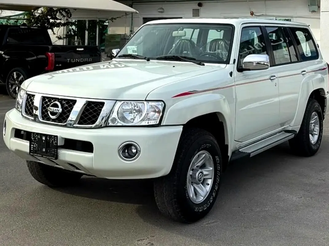 Nissan Patrol Safari 2024 — photo 1 of 5