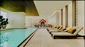 No Commission: No Deposit cash:12 cheque payment possible:with pool/covered parking !