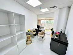 Modern Office | Bank Account Assistance | Free Amenities |
