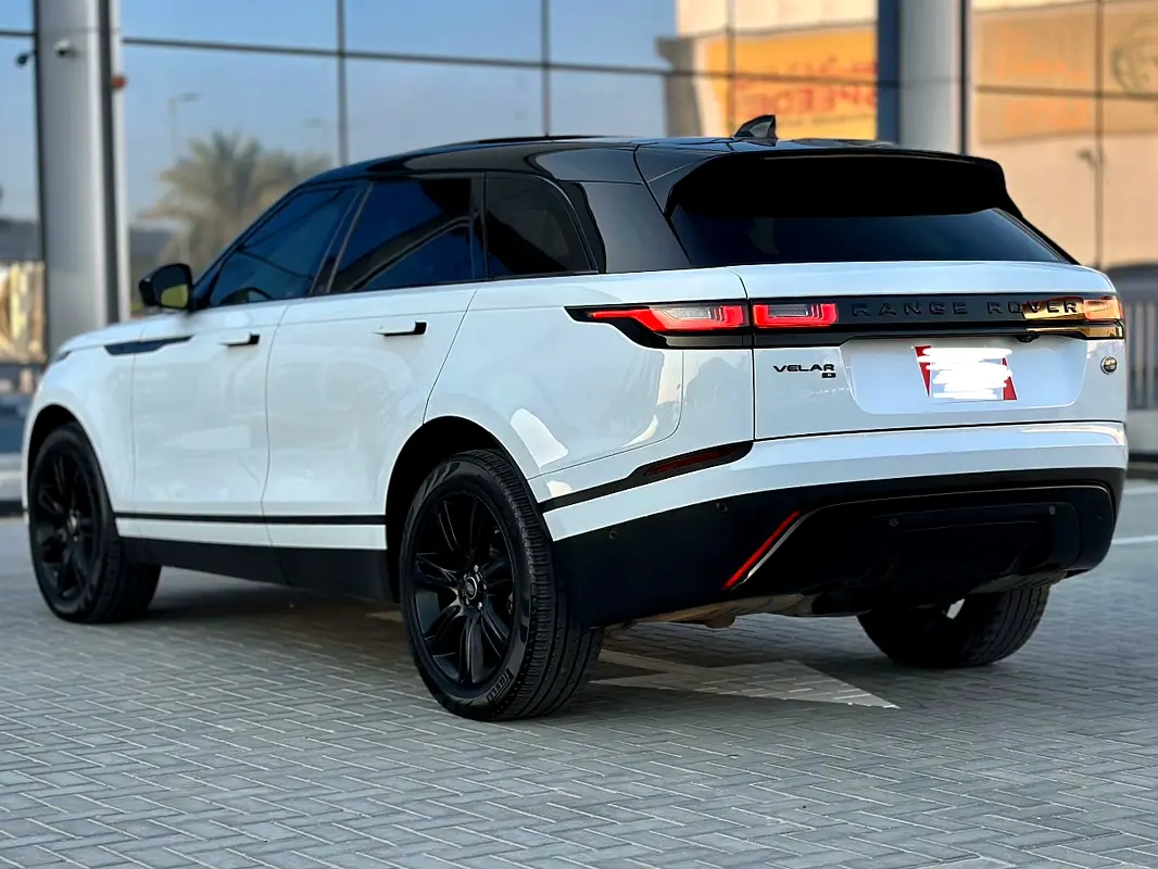 Land Rover Range Rover Velar 2021 — photo 1 of 10
