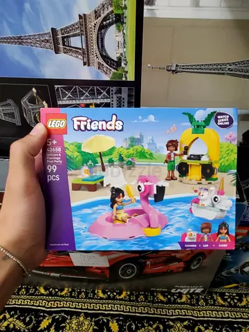 LEGO Friends beach playset (about 99 pieces) new