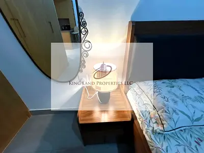 شقة جديدة بغرفة نوم واحدة مع شرفة في منطقة الممشى، الشارقة