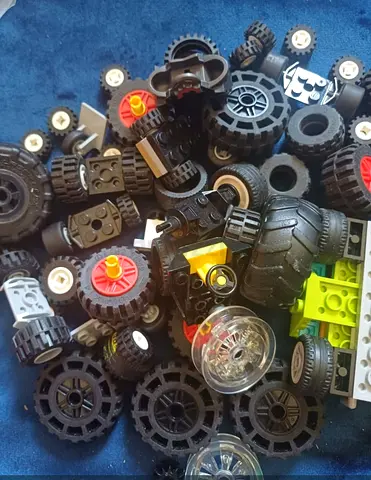 Legos wheel tyres (original)
