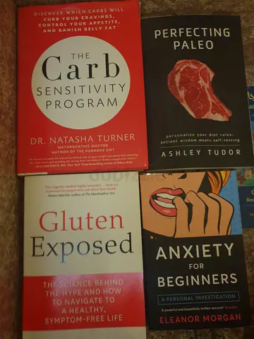 Books for sale 10aed each!!