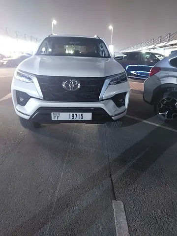 Toyota Fortuner EXR Model 2026 gcc 2.7 enginr V4 first owner 4 years warranty 90000 km..free service