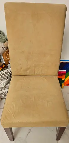 Pottery barn dinning table chairs