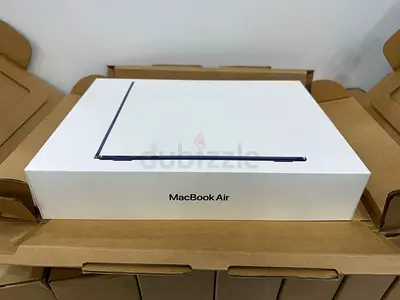 MacBook Air 13-inch (2024)/512 GB SSD/8 GB RAM/Brand new