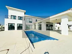 **LUXURIOUS**MASSIVE NEW 5BR WITH POOL