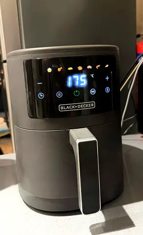 Black+Decker Digital Air Fryer - 3.5 Liters - Almost like new