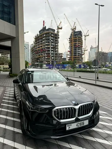 2026 GCC BMW 520i Luxury / Low Mileage 3 Years W