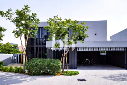 Luxury 4BR Villa | Pool | Garden | Forest Theme