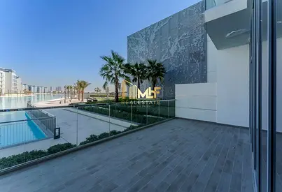 Vacant | Upgraded | Outdoor Terrace