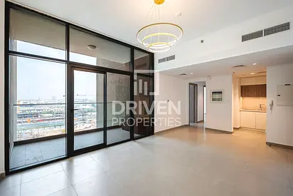High Floor | Open Views | Easy Park Access