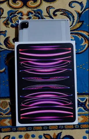 ايباد أبل برو 11 إنش 128 مساحه التخزين لا توجد اي مشاكل مع الكرتون Apple iPad Pro 11-inch, 128GB, ex