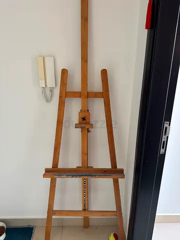 Wooden easel
