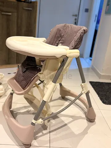 Selling baby feeding chair from Giggles Low   High Chair with Removable Tray and Wheels