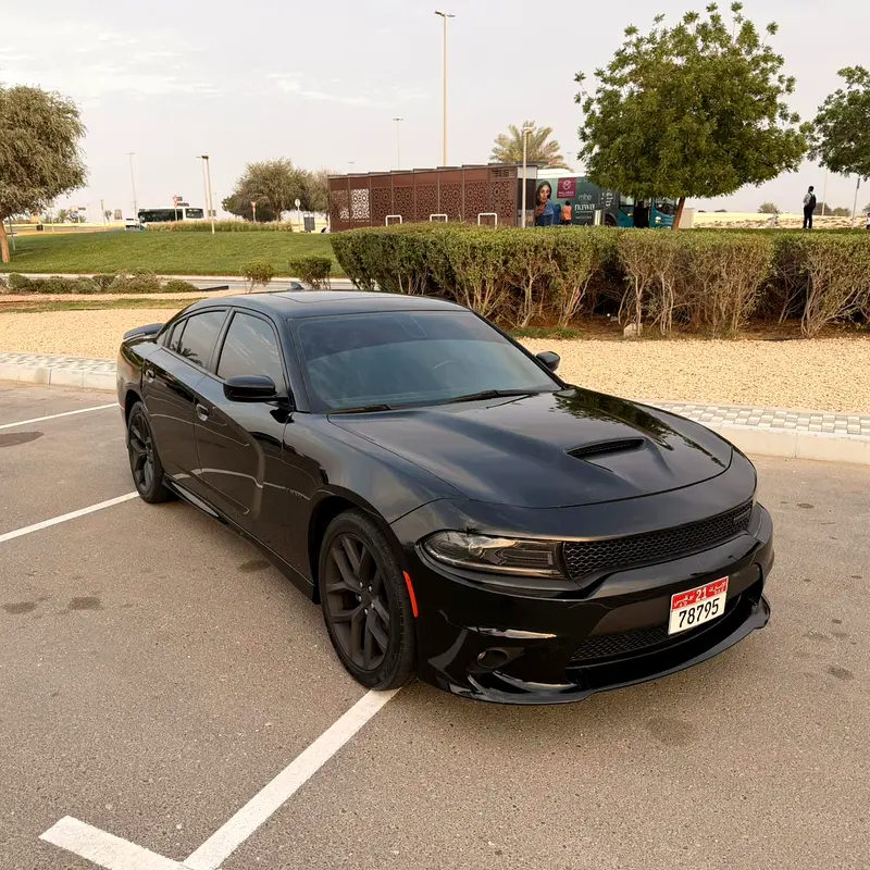 Dodge Charger 2022 — photo 1 of 15