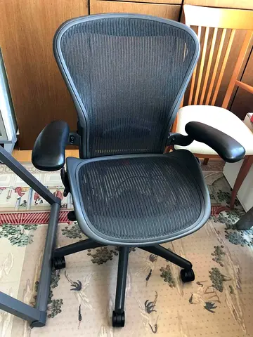 Herman Miller Fully Adjustable 
The Most Comfortable Office Chair
Great for Back size B