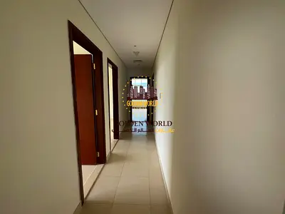 شقق 3 غرف وصالة في الممزر التعاون بالشارقة مع باركينغ مجاني وإطلالة مفتوحة ونوافذ بانوراما وغرفة خادمة ومرافق متكاملة