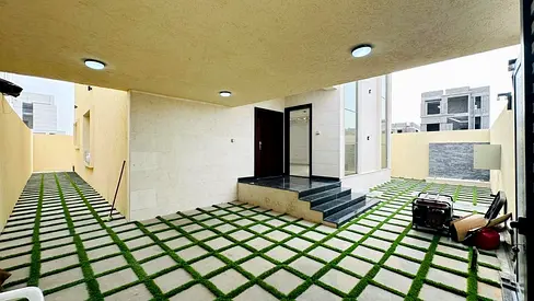 اجمل فيلا للايجار السنوي في الباهيه - عجمان - مساحه كبيره - موقع مميز - سعر مناسب