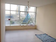 2bhk/ full window/ see view/ 6 chaque