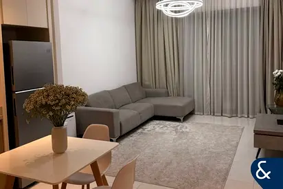 Fully Furnished / Appliances / Open Plan